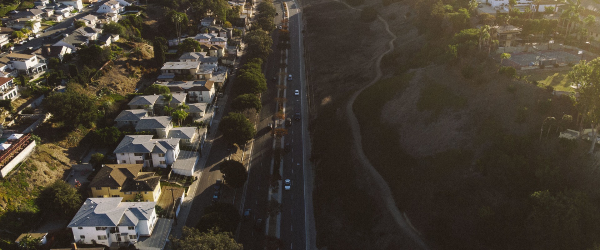 How far is beverly hills from crenshaw?
